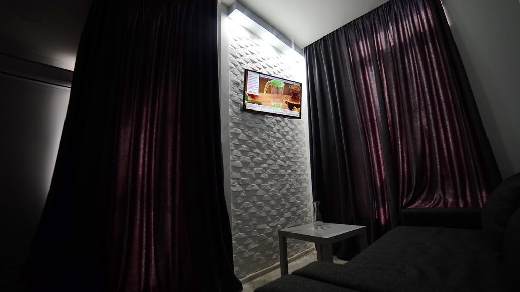 Queen Tamara Apartment Батуми Экстерьер фото